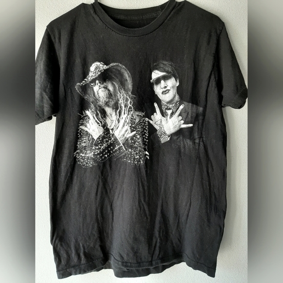 Twins of Evil unisex shirt size medium - Picture 1 of 3